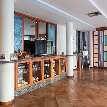 Roero Park Hotel 